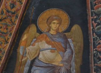 Exploring Historic Seaside Mansions Along the Bosphorus